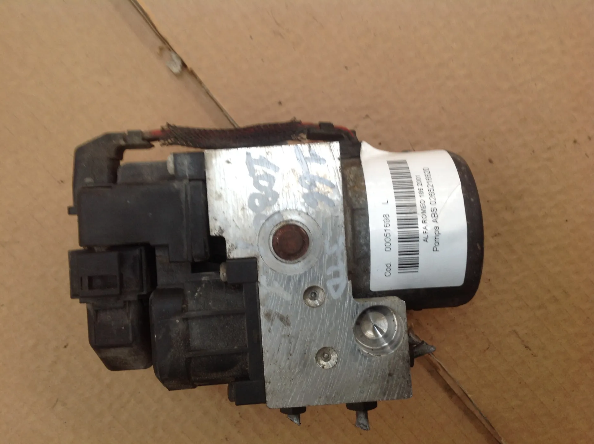 ABS con codice 0265216620 da ALFA ROMEO 166 Serie (936_) (98>03) Benzina (2001)