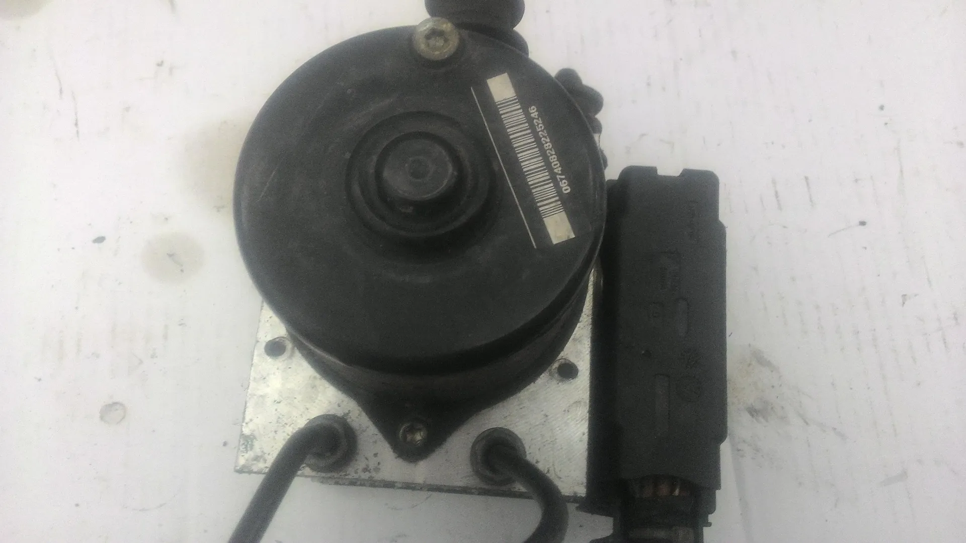 ABS con codice 1k0614517h da AUDI A3 Serie (8P1) (03>05) 2000 Diesel (2003)
