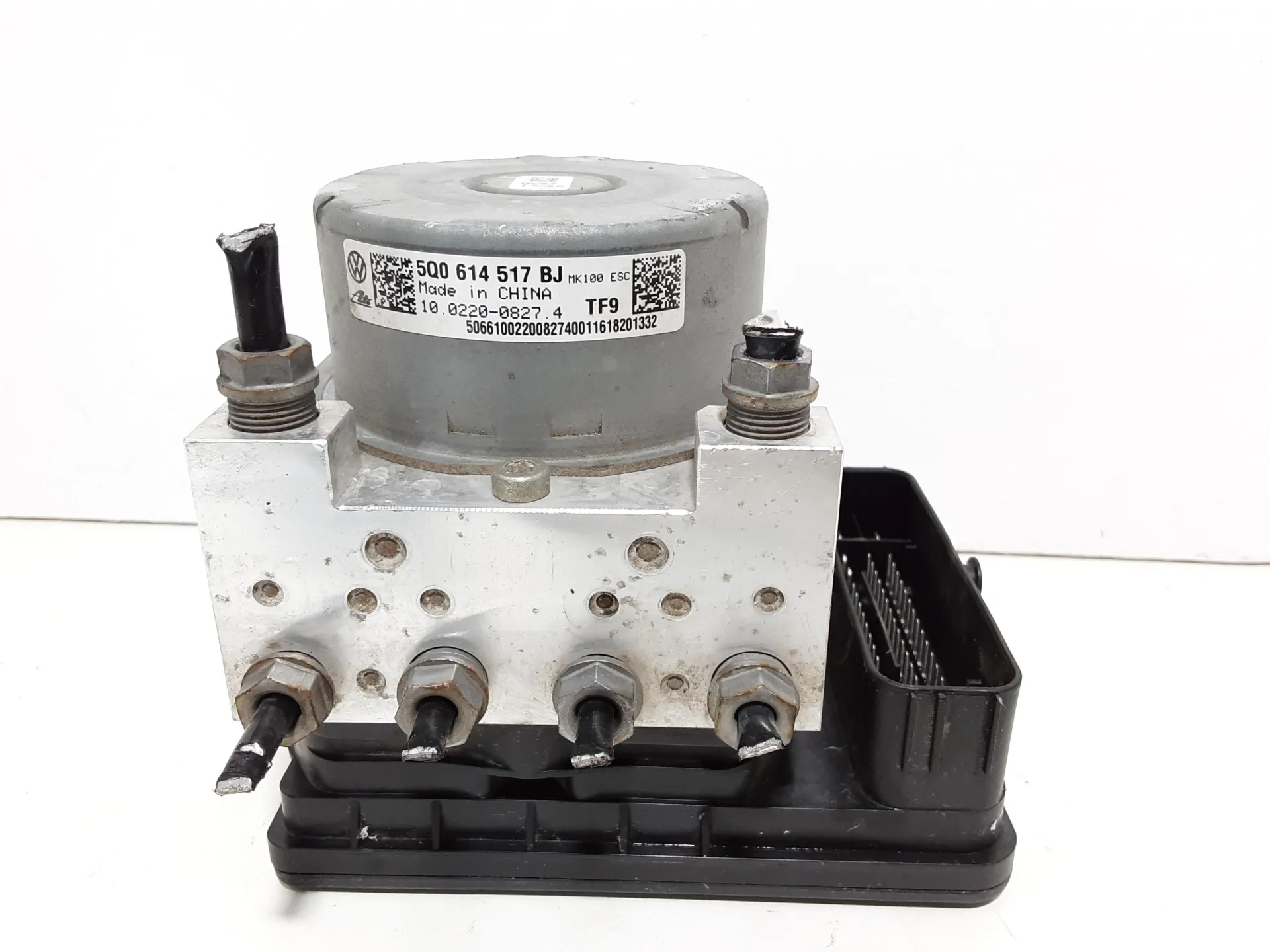 ABS con codice 5Q0614517BJ da AUDI A3 Serie (8V1) (12>18) 1600 Diesel 81 kW / 110 CV con codice motore DBK/CRKB, CXXB, DBKA (2016)