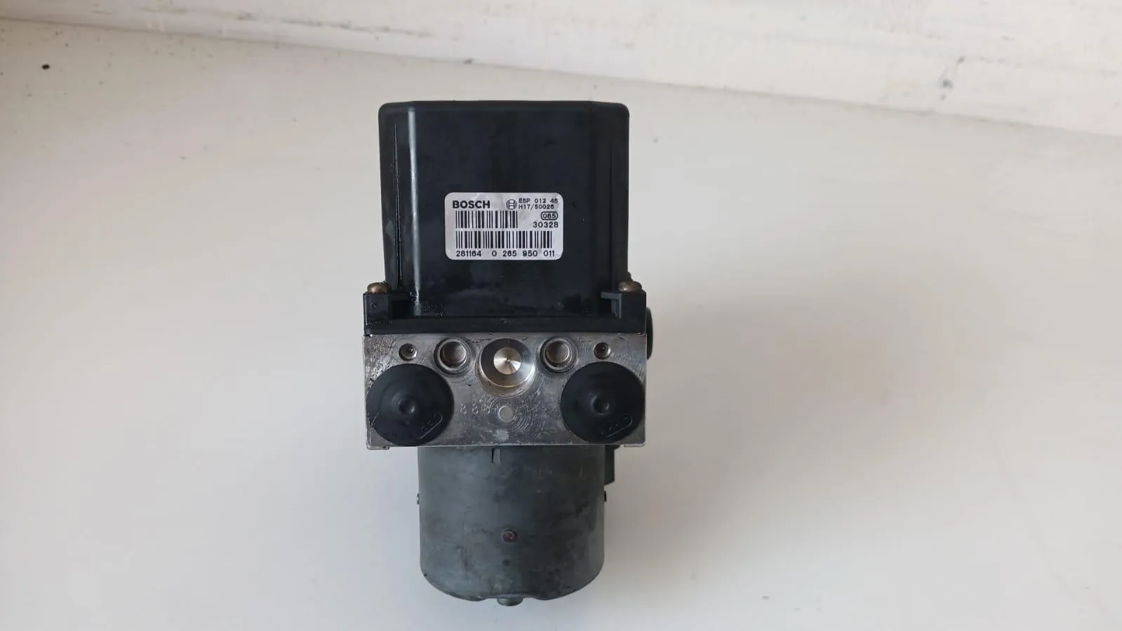 ABS con codice 0265950011 da AUDI A4 Berlina (8E) (04>07) 1900 Diesel con codice motore AJM/AJM (2005)