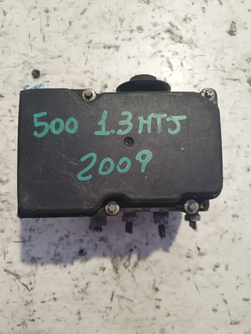 ABS con codice 0265800648 / 8821500736 / 0265231972 / 51801319 / 08022133575 / 5507L3140208085 da FIAT 500 Serie (07>14) 1300 Diesel (2009)