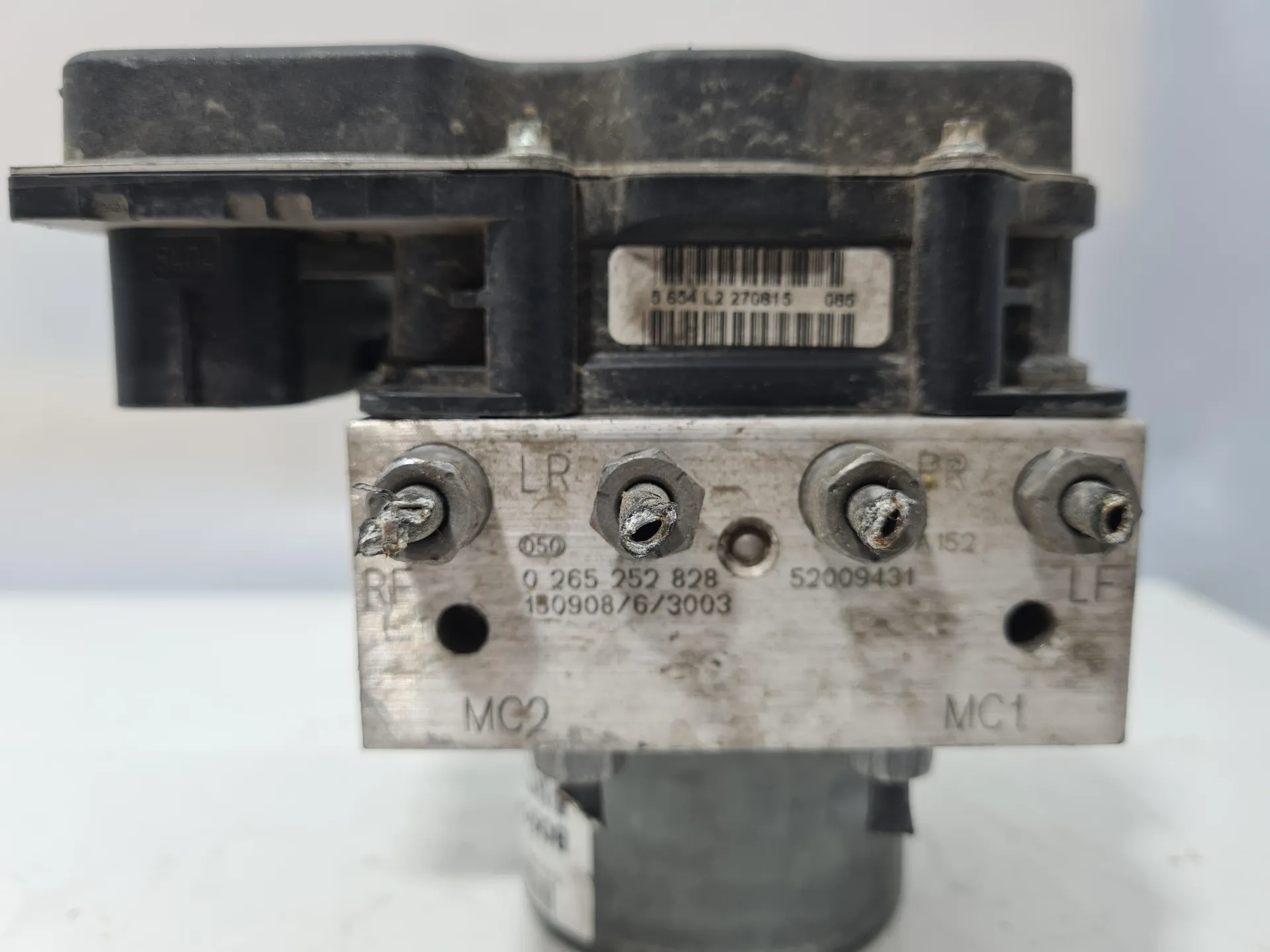 ABS con codice 52009431 da FIAT 500 Serie (15>) Diesel