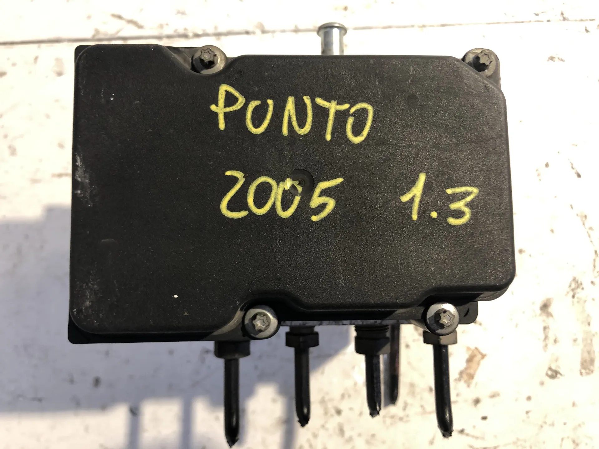 ABS con codice 0265800315 / 58818M0017 / 0265231331 / 46836768 / 05090833774 da FIAT Punto Berlina 5P 3Â° Serie 1300 Diesel (2005)