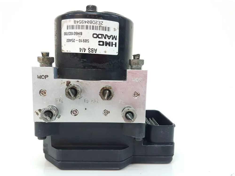 ABS con codice 5891025402 / BH60103700 da HYUNDAI Accent 3Â° Serie 1500 Diesel 60 (2004)