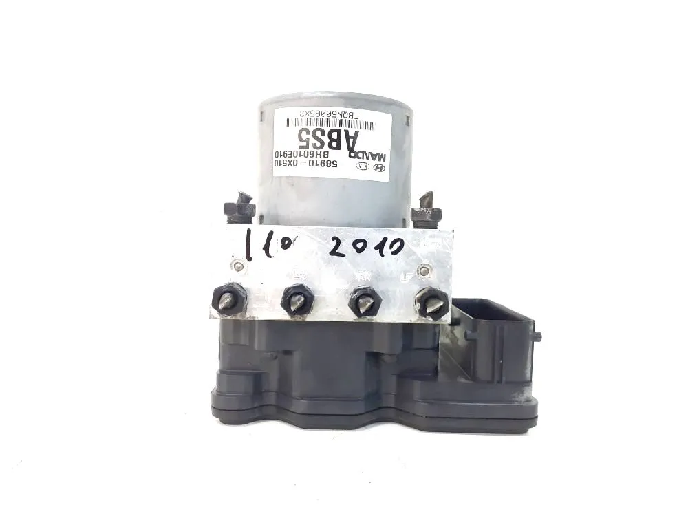 ABS con codice 589100X510 da HYUNDAI i10 1Â° Serie 1100 Benzina 49 (2010)