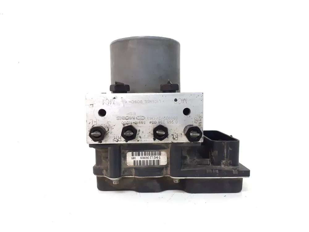 ABS con codice 589101J200 / 0265238004 da HYUNDAI i20 1° Serie 1200 Benzina 57 (2010)