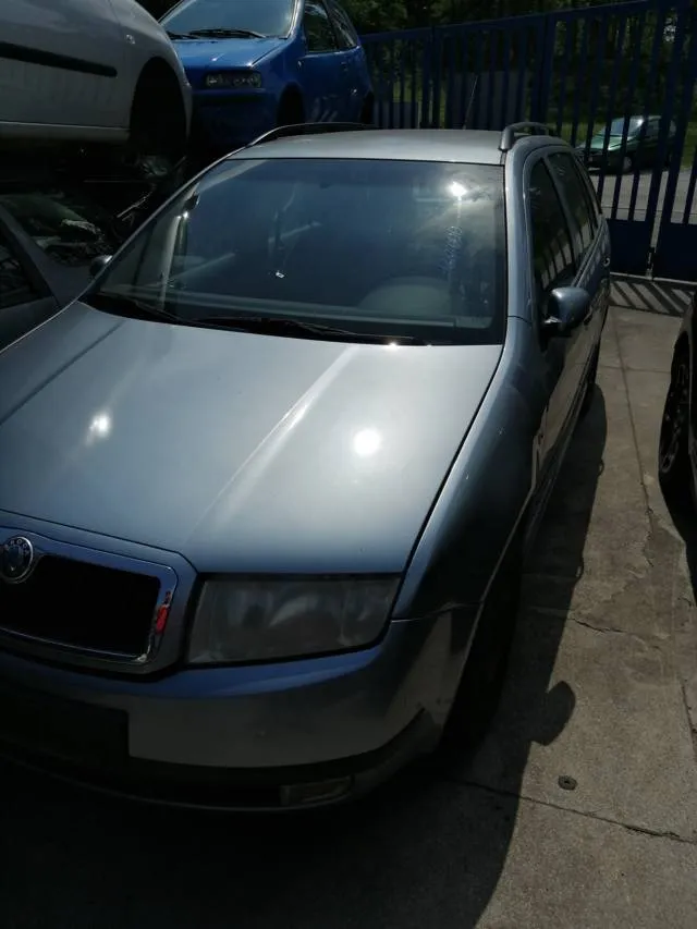 MANIGLIA ANT SX ESTERNA  SKODA FABIA 00>07