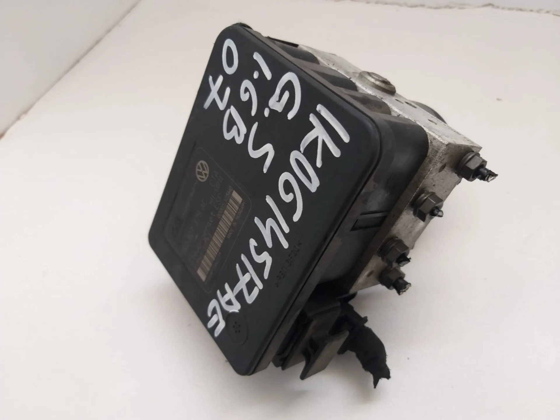 Abs Volkswagen Golf 5 del 2007 1.6 Benzina CODICE RICAMBIO : 1K0614517AE