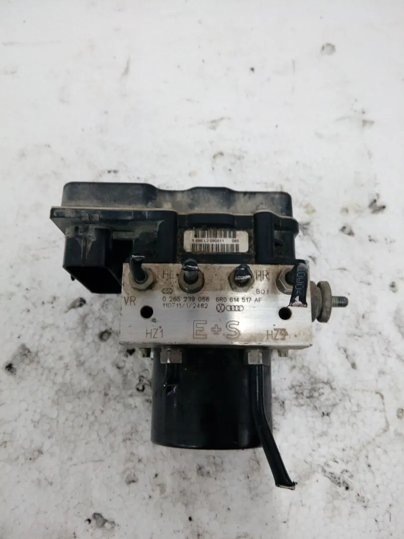 ABS con codice 6r0614517af da VOLKSWAGEN Polo 5Â° Serie Diesel (2009)