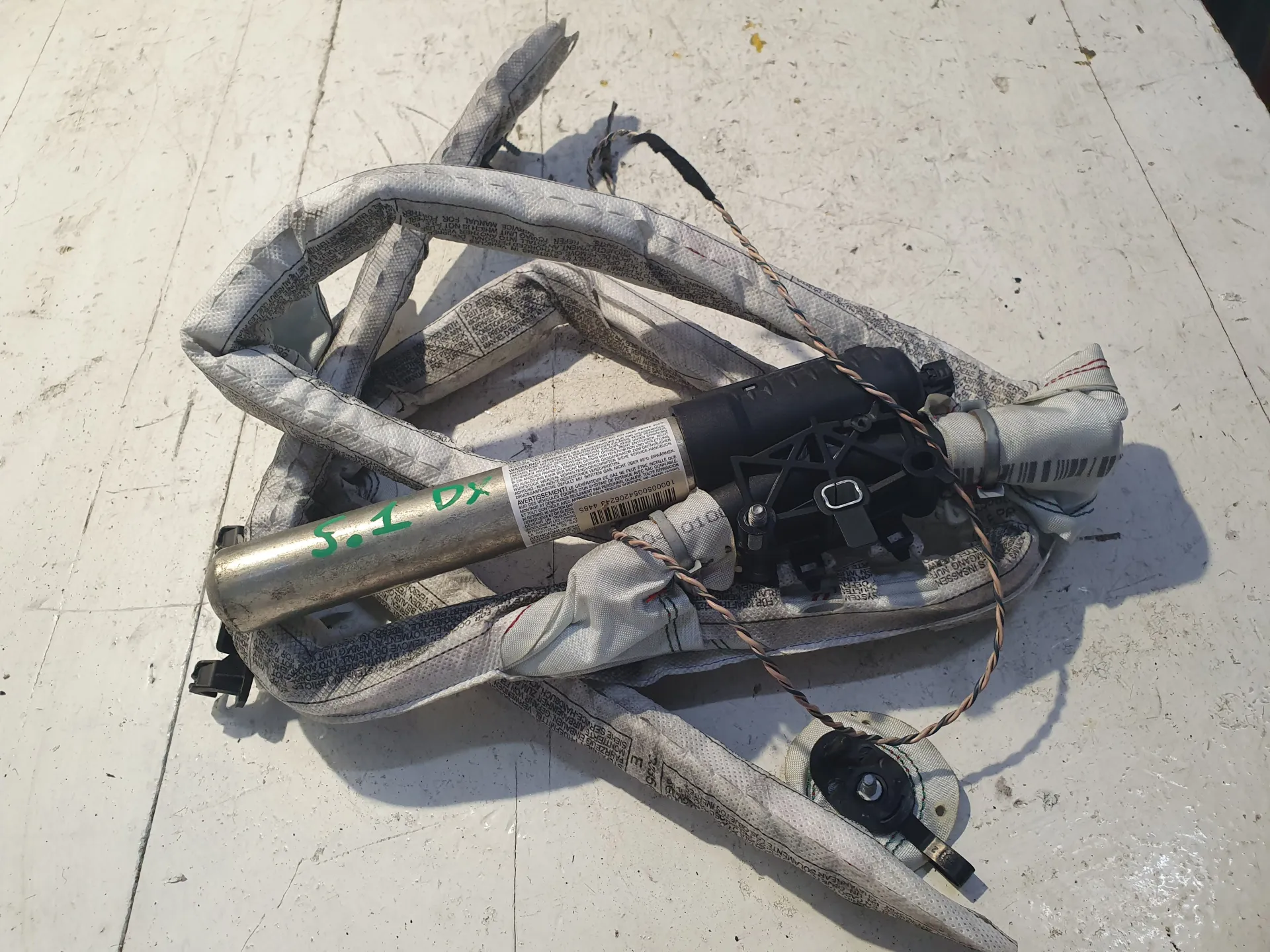 AIRBAG A TENDINA LATERALE PASSEGGERO con codice 85707587006H / 05B011FB0149C da BMW Serie 1 Serie (E87) (04>07) 2000 Diesel (2005)