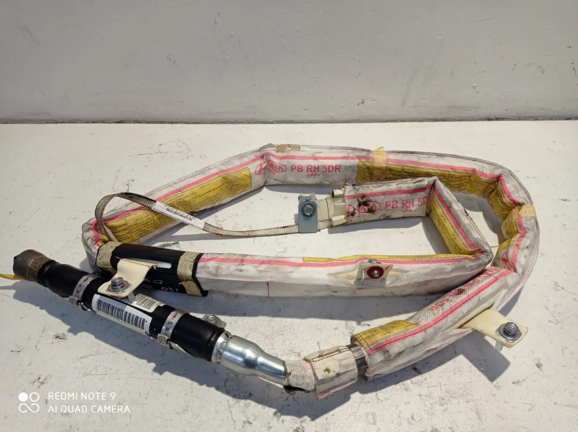 AIRBAG A TENDINA LATERALE PASSEGGERO con codice 08ZJ00241080021000 da HYUNDAI i20 1Â° Serie 1200 Benzina (2014)