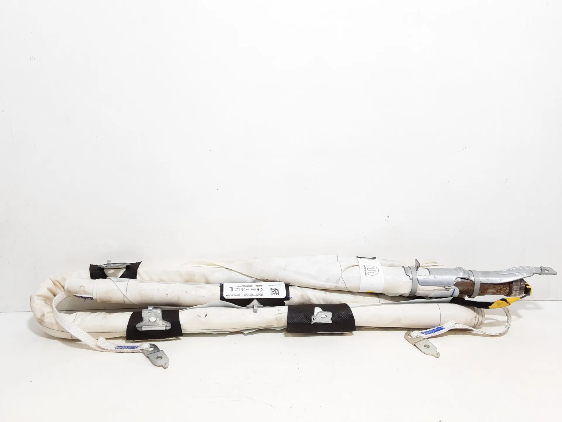 AIRBAG A TENDINA LATERALE SINISTRO GUIDA con codice 00520901510 da JEEP Renegade Serie (14>) Benzina 88 kW / 120 CV con codice motore 55282151/552 82 151 (2019)