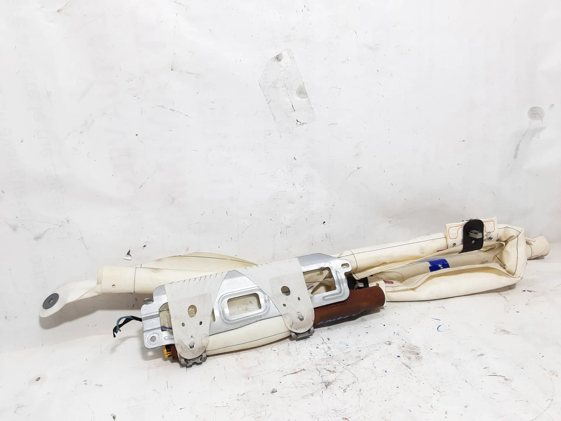 AIRBAG A TENDINA LATERALE SINISTRO GUIDA con codice 5K6880741B da VOLKSWAGEN Golf 6 Berlina (08>12) 2000 Diesel (2009)