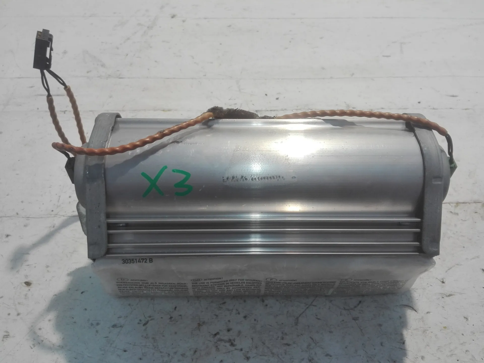 AIRBAG PASSEGGERO con codice 30344611F / 1028852980058 / 397056041122 / 08B1354B0503F da BMW X3 1Â° Serie 3000 Diesel (2008)