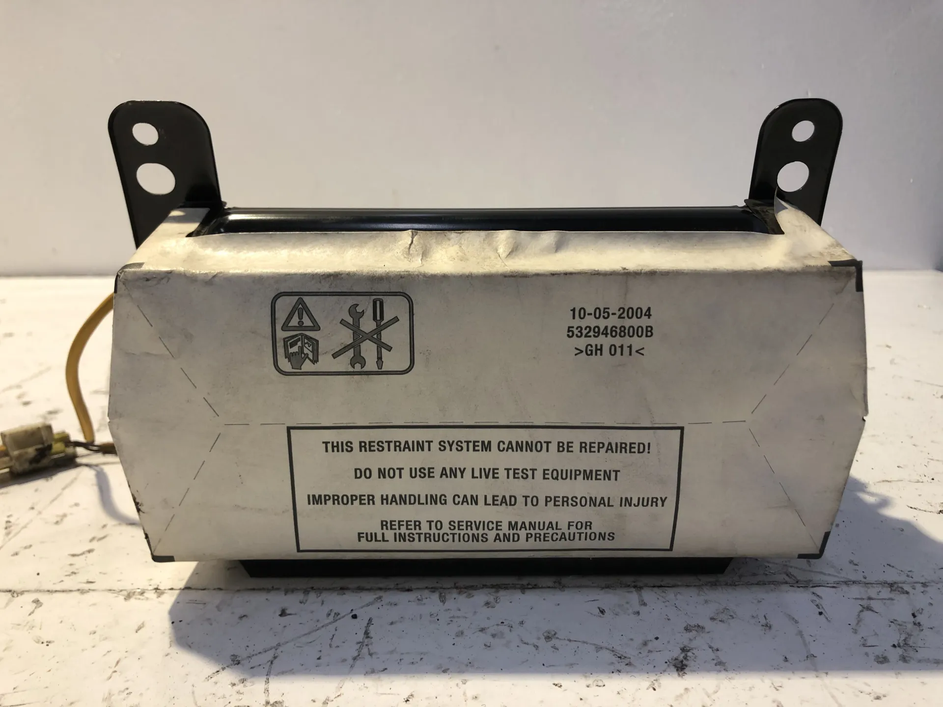 AIRBAG PASSEGGERO con codice 532946800B da MINI Cooper 1Â° Serie 1600 Benzina (2002)