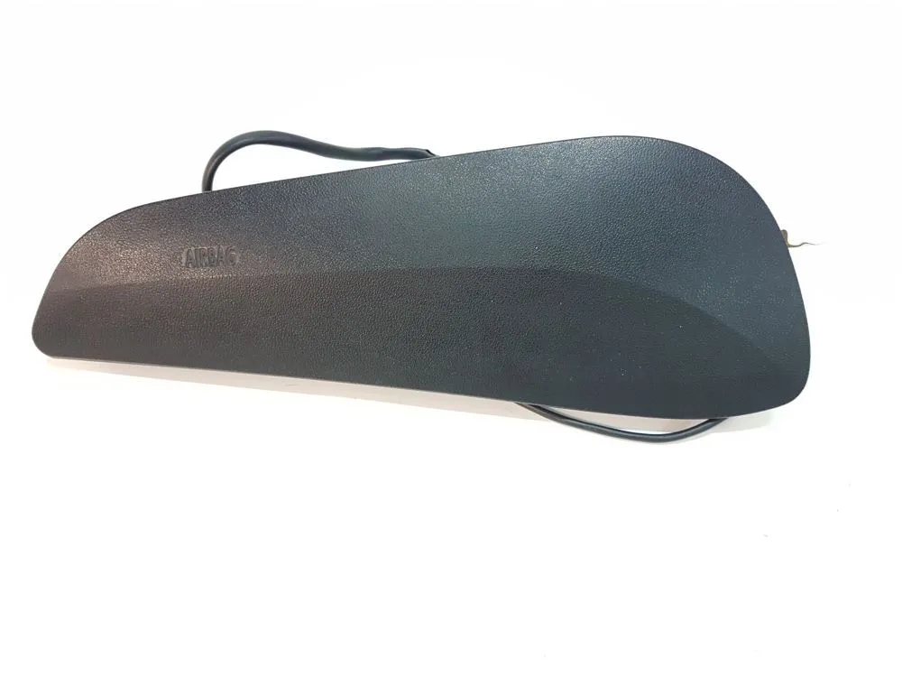 AIRBAG SEDILE DESTRO LATO PASSEGGERO con codice 867140562061 da BMW Serie 1 Serie (E87) (04>07) 2000 Diesel 90 (2005)