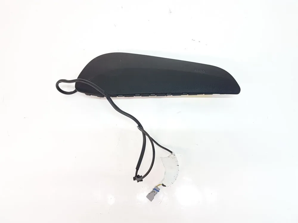 AIRBAG SEDILE SINISTRO LATO GUIDA con codice 877140561067 da BMW Serie 1 Serie (E87) (04>07) 2000 Diesel 90 (2005)