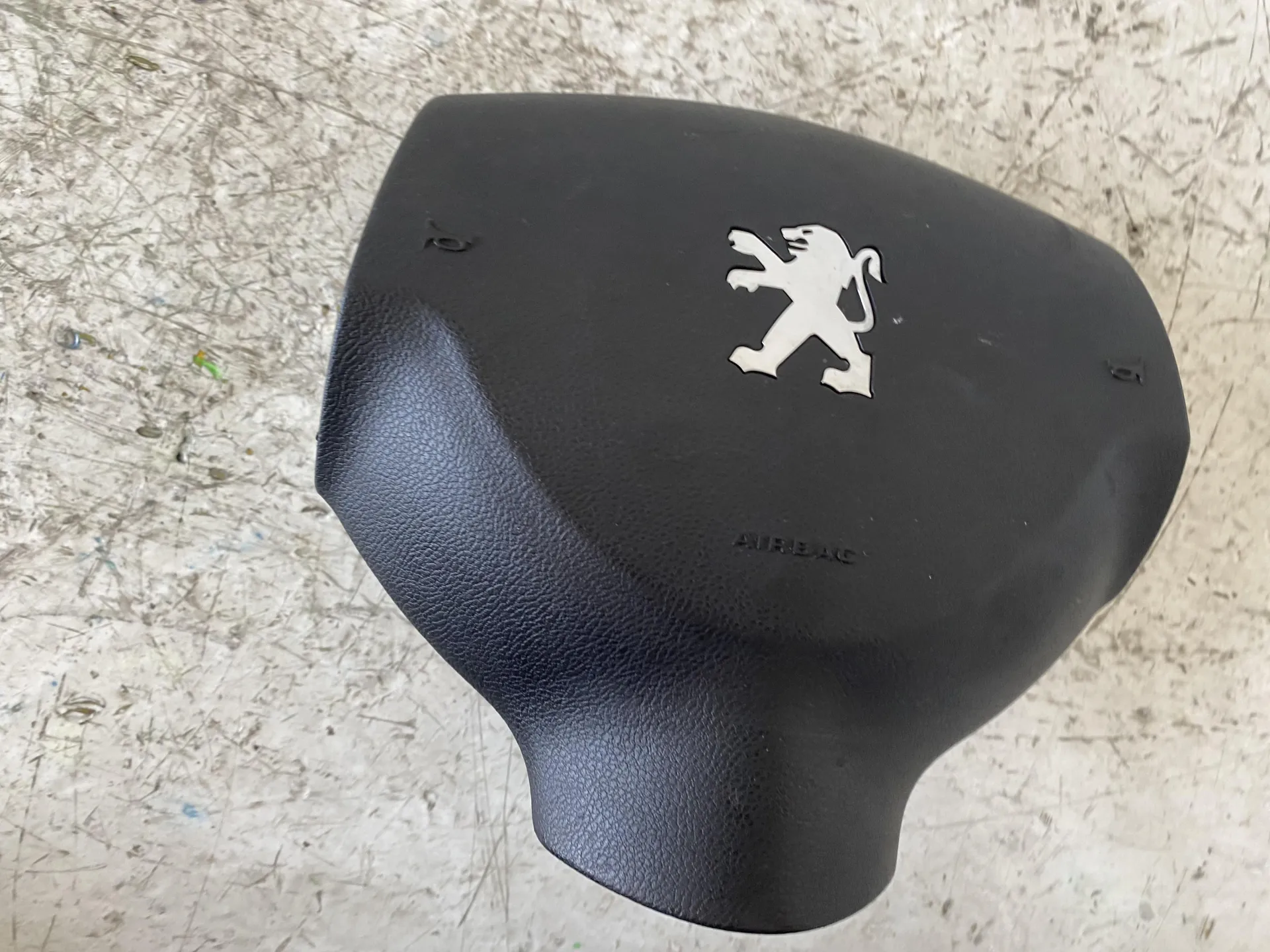AIRBAG VOLANTE con codice 608208000G da PEUGEOT 4007 1Â° Serie Diesel (2007)