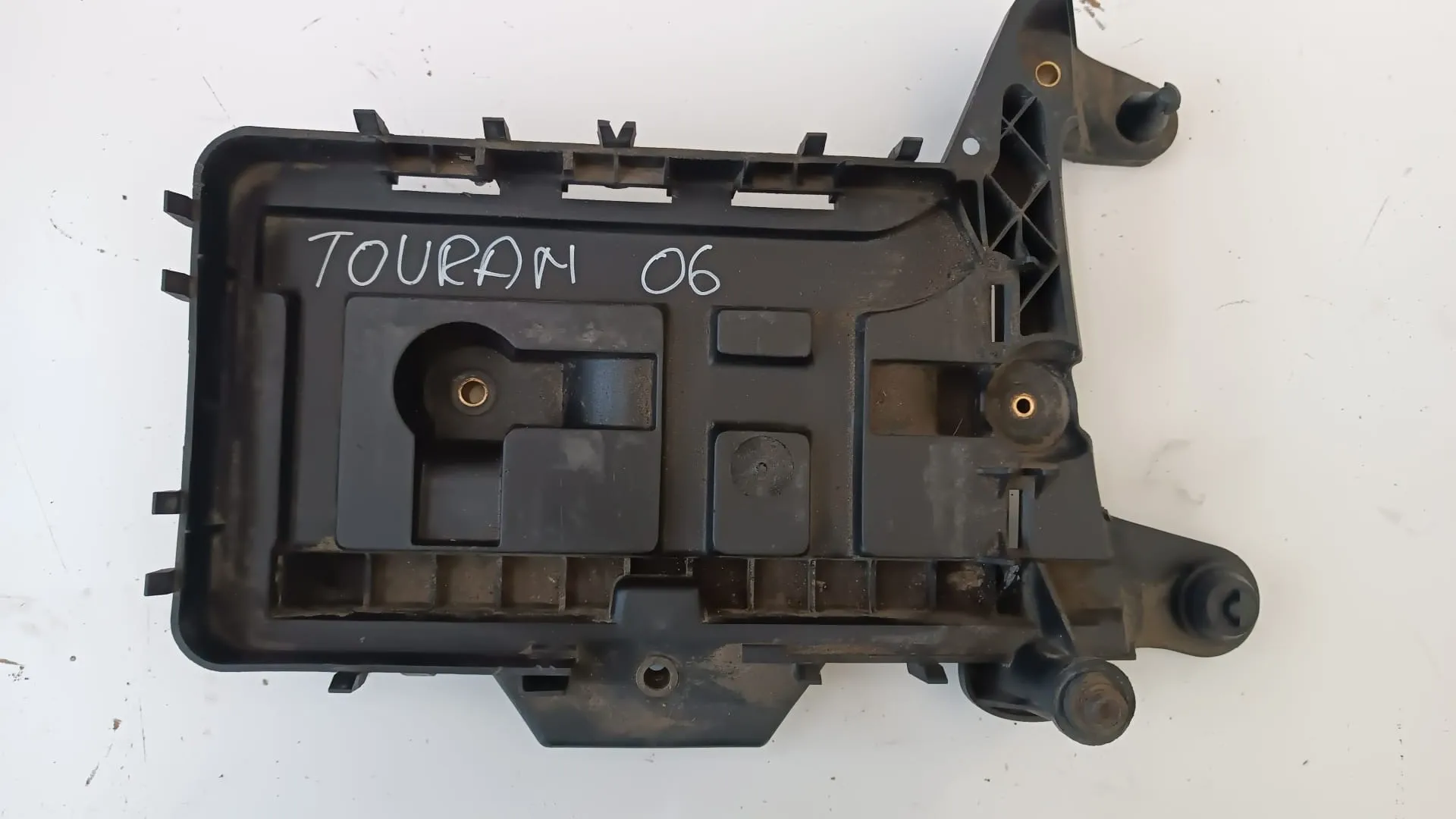 Alloggio batteria VW Touran1.9 D del 2006