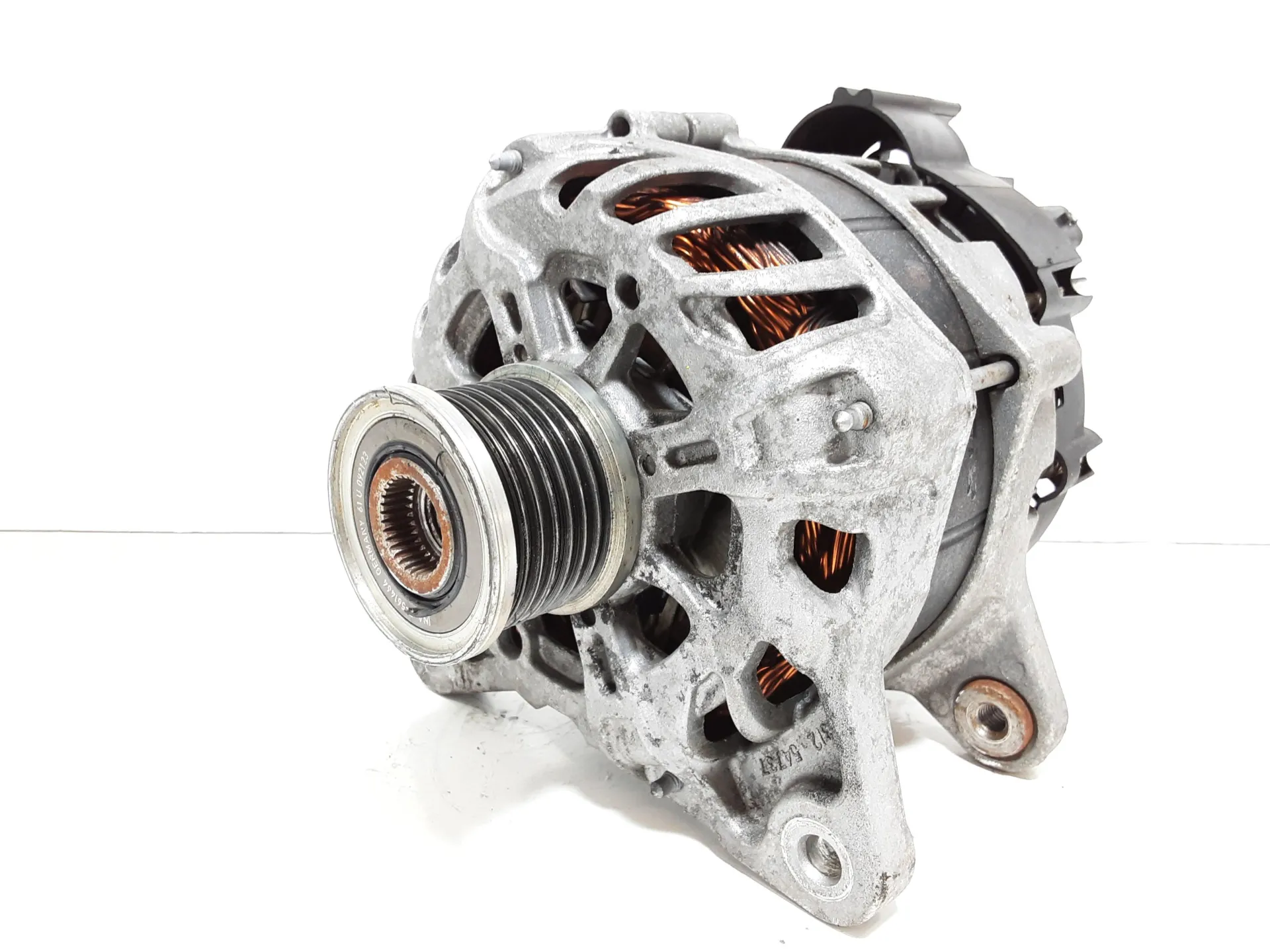 ALTERNATORE con codice 2310090 da DACIA Sandero Serie II (12>20) 1000 Bifuel/Gas 74 kW / 101 CV con codice motore H4D D4/H4D 450, H4D 460 (2020)