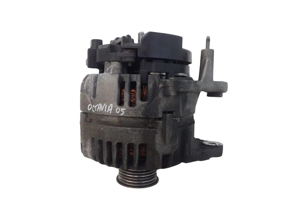 ALTERNATORE con codice 03C903023D da SKODA Octavia Berlina 3Â° Serie 1600 Benzina 85 con codice motore BLF/BLF (2006)