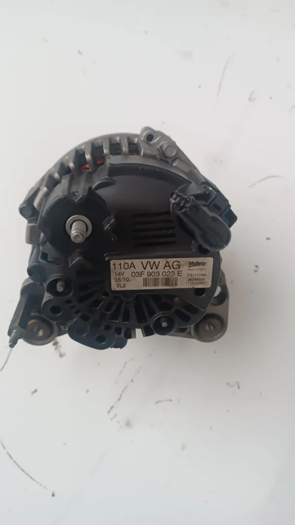 Alternatore Skoda Roomster 1.2 TSI del 2011 CODICE RICAMBIO : 03F903023E