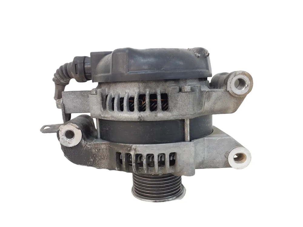 ALTERNATORE con codice 1042104592 da TOYOTA Rav4 4Â° Serie 2200 Diesel 130 kW / 177 CV con codice motore 2ADFHV/2AD-FHV (2007)