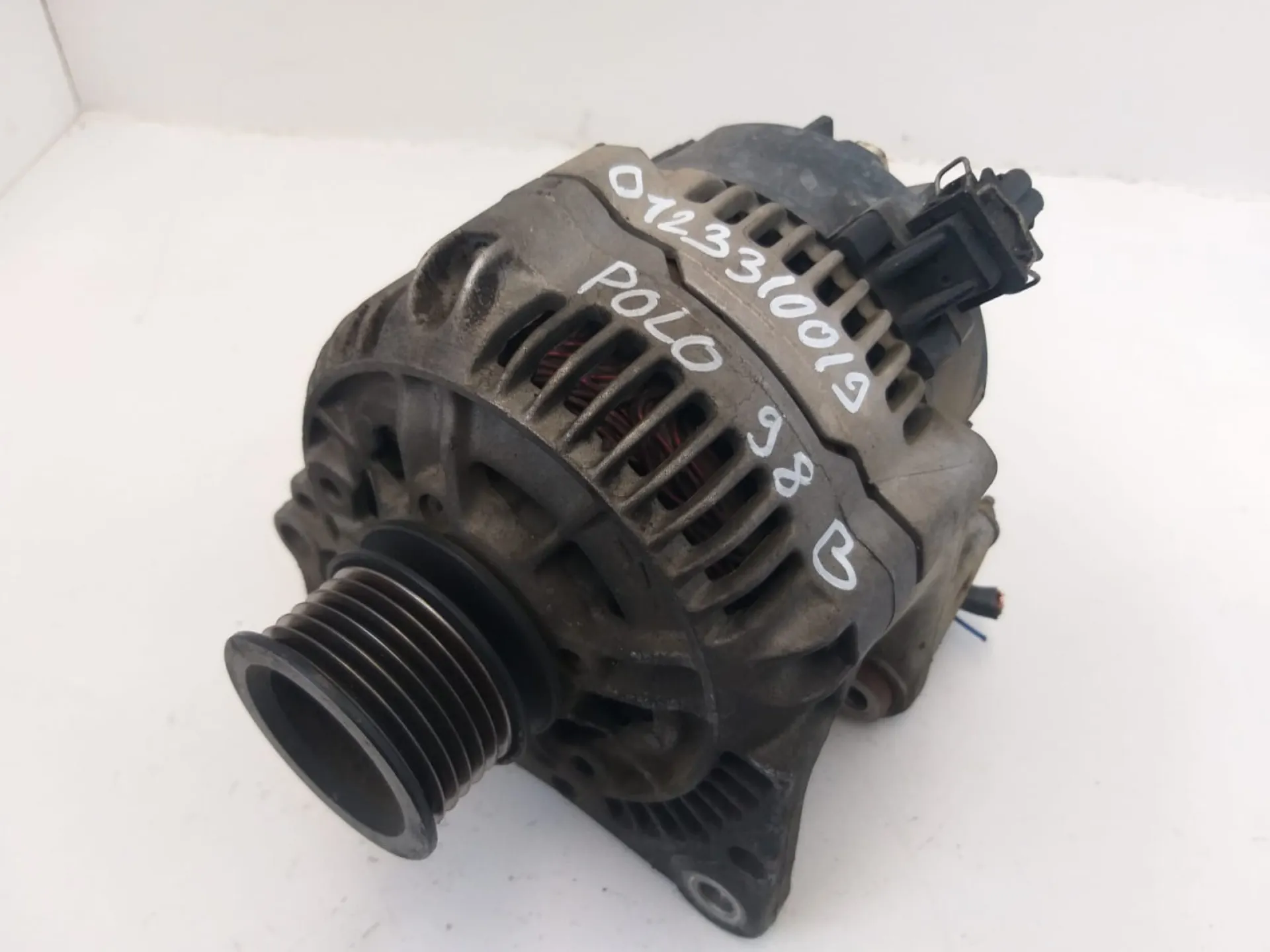 Alternatore Volkswagen Polo del 1998 1.4 Benzina CODICE RICAMBIO : 0123310019
