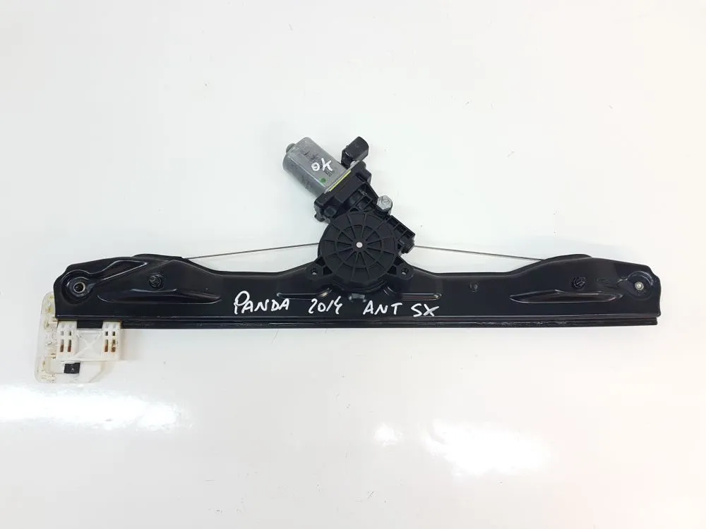 ALZACRISTALLO ELETTRICO ANT. SX GUIDA con codice 52060644 da FIAT Panda 3Â° Serie 1200 Benzina 51 (2017)