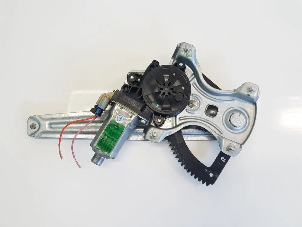 ALZACRISTALLO ELETTRICO POST. SX GUIDA con codice 83401B9010 da HYUNDAI i10 2Â° Serie 1000 Benzina 49 (2014)