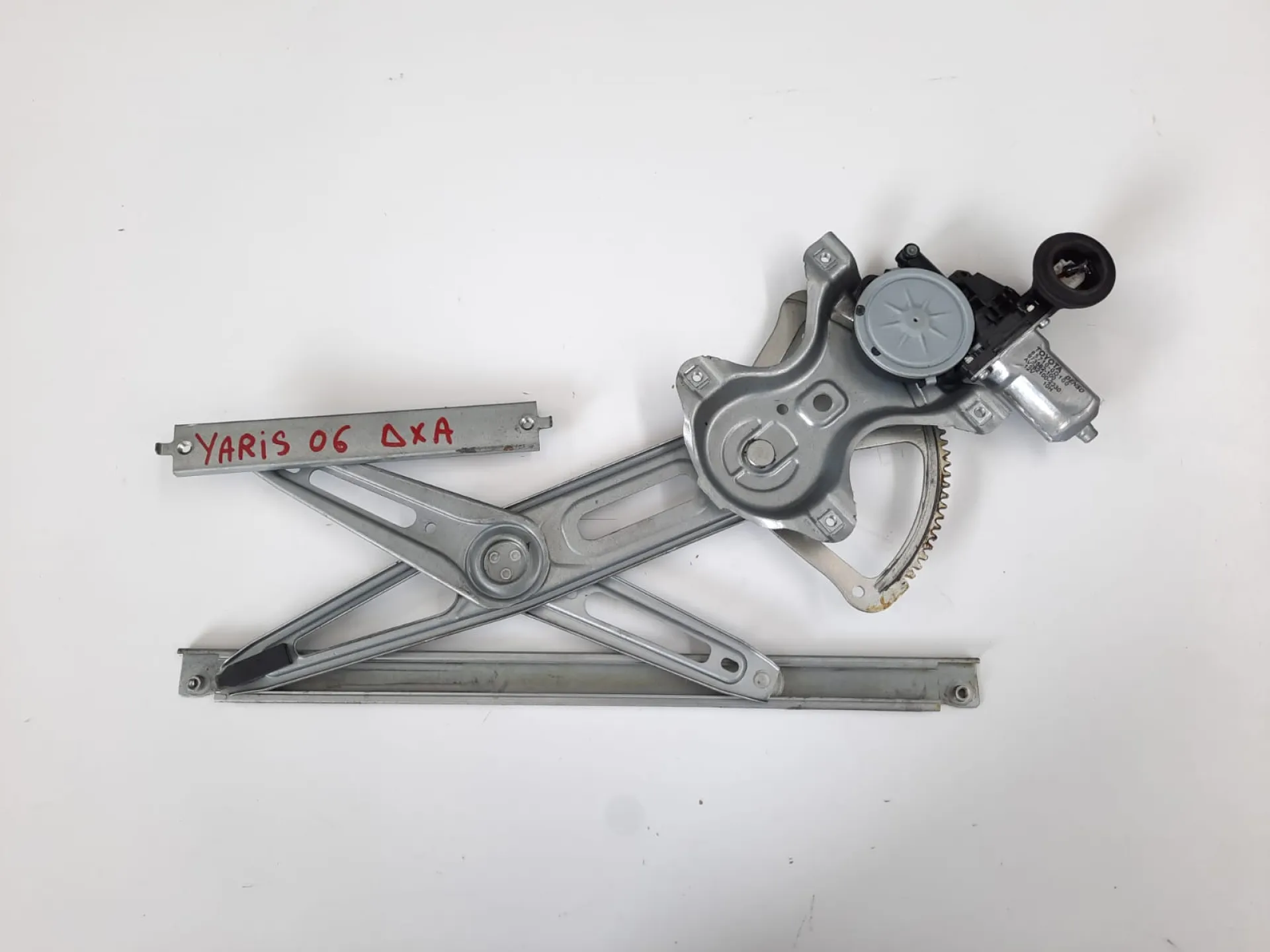 Alzavetro anteriore destra Toyota Yaris 1.0 B del 2006