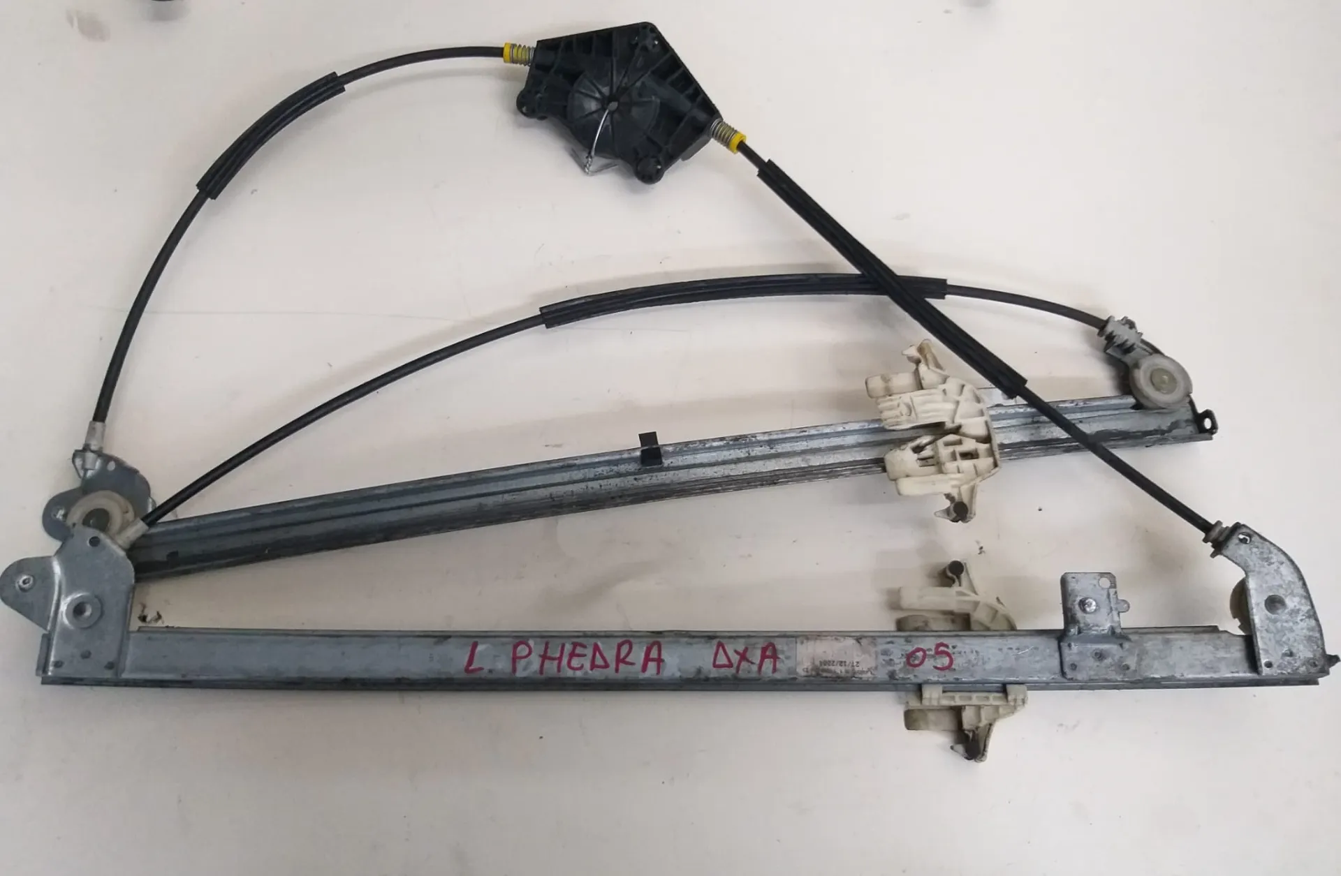 Alzavetro anteriore destro Lancia Phedra 2.2 D del 2005