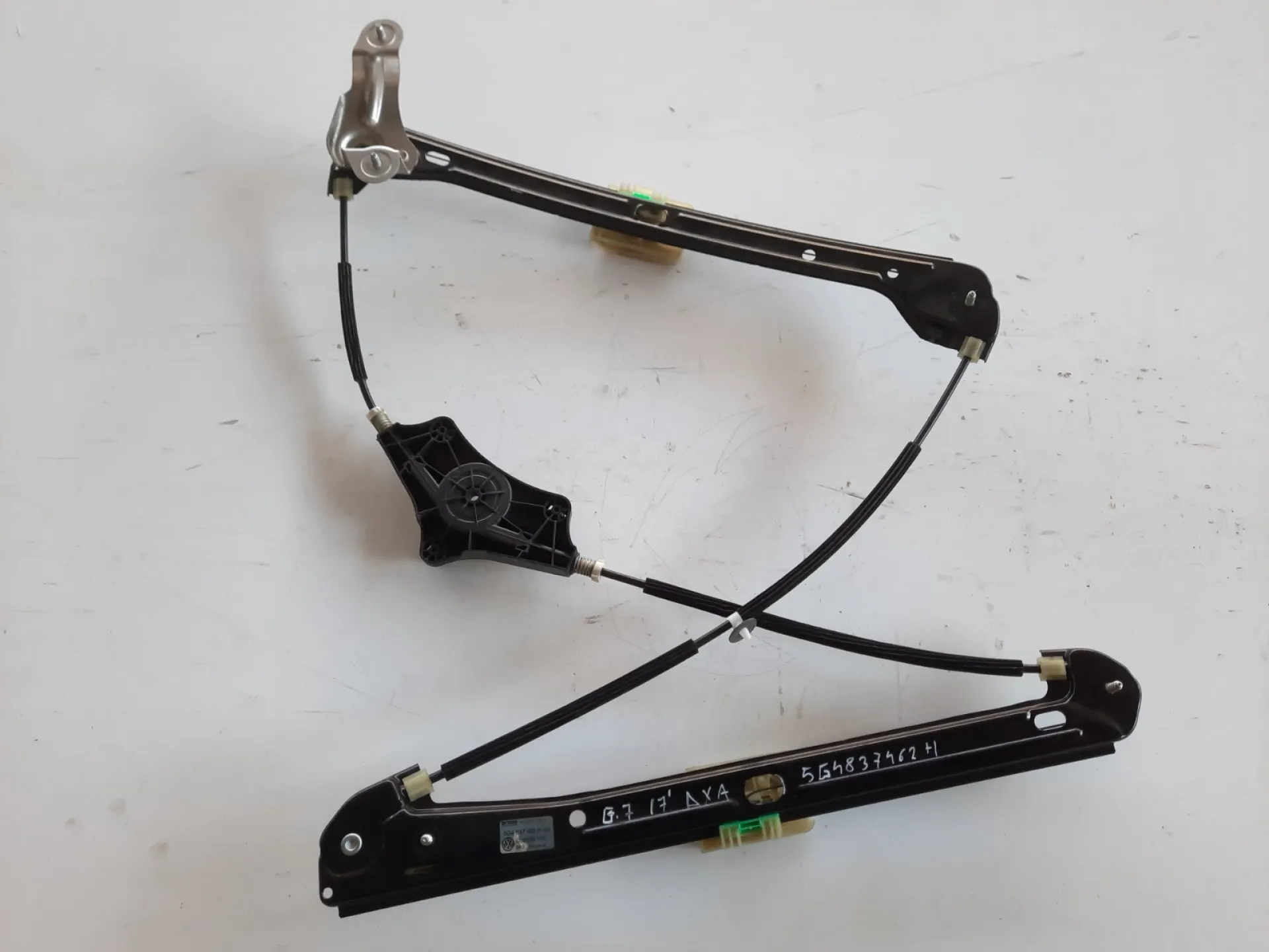 Alzavetro anteriore destro per VW Golf 7 1.4 B del 2017 CODICE RICAMBIO : 5G4837462H