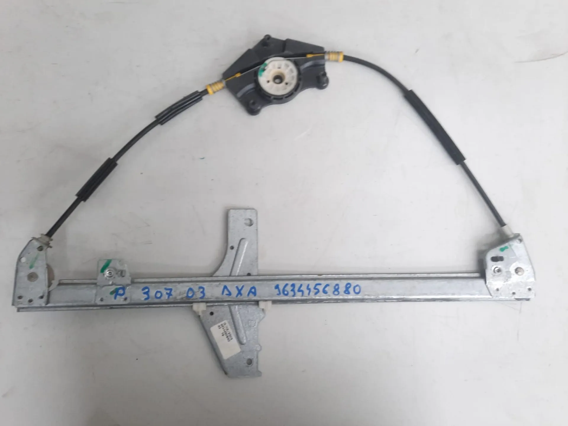 Alzavetro anteriore destro Peugeot 307 1.6 D del 2003 CODICE RICAMBIO : 9634445880