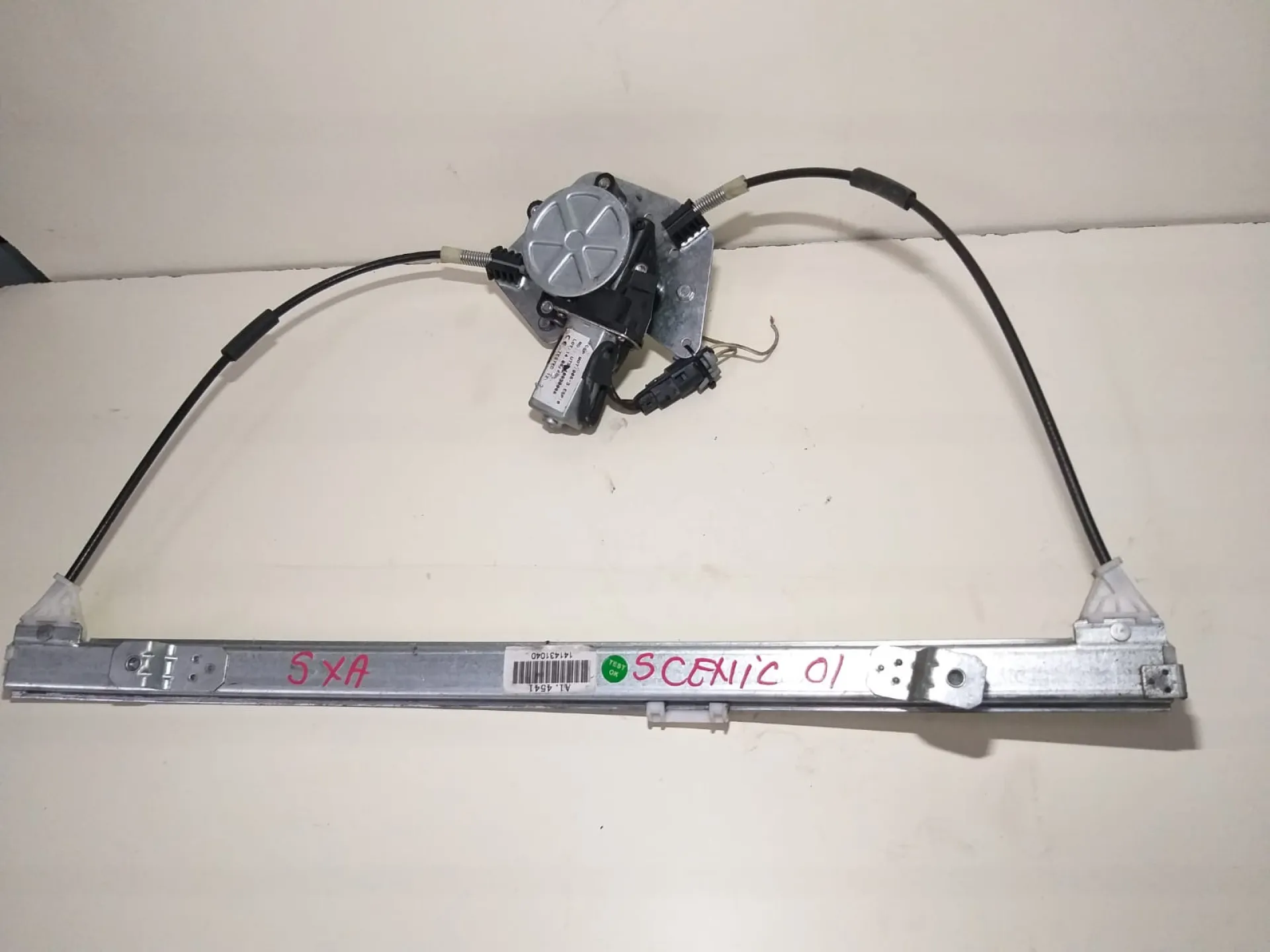 Alzavetro Anteriore Sinistro Renault Scenic 1.9 diesel 2000 CODICE RICAMBIO : 141431040