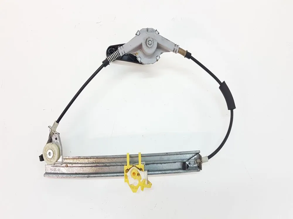 ALZAVETRO MANUALE POST DX PASSEGGERO con codice 60695863 da ALFA ROMEO 156 Berlina Serie (932_) (97>03) 1800 Benzina 103 (2003)