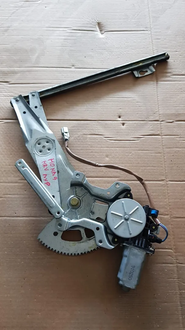 Alzavetro posteriore destro Honda HR-V del 2001