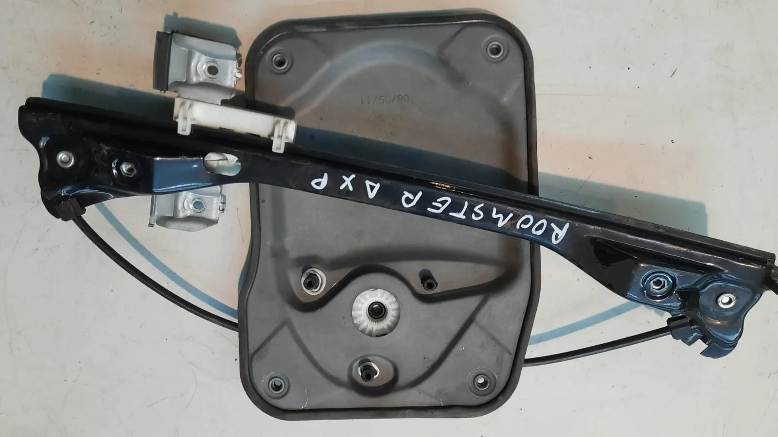 Alzavetro posteriore destro Skoda Roomster del 2011 1.2 benzina