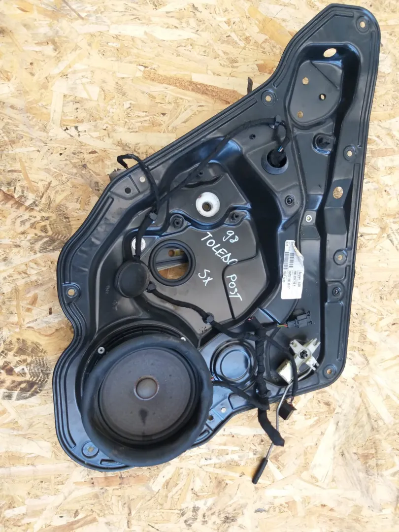 Alzavetro posteriore sinsitro Seat Toledo del 1999 1.9 Diesel