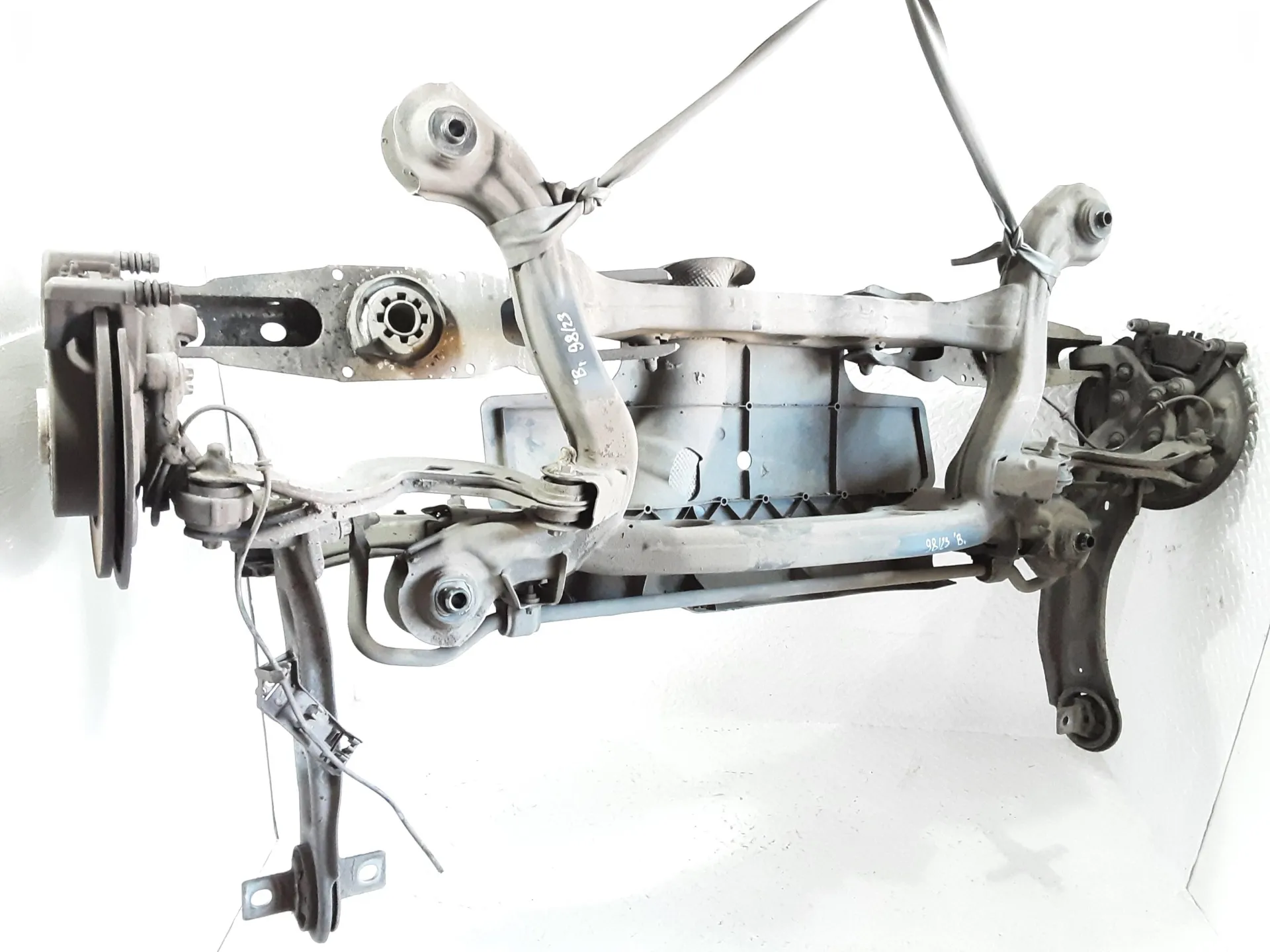 ASSALE POSTERIORE MERCEDES Classe B W246 2Â° Serie 1800 Diesel 80 kW / 109 CV con codice motore 651901/OM 651.901 (2013)