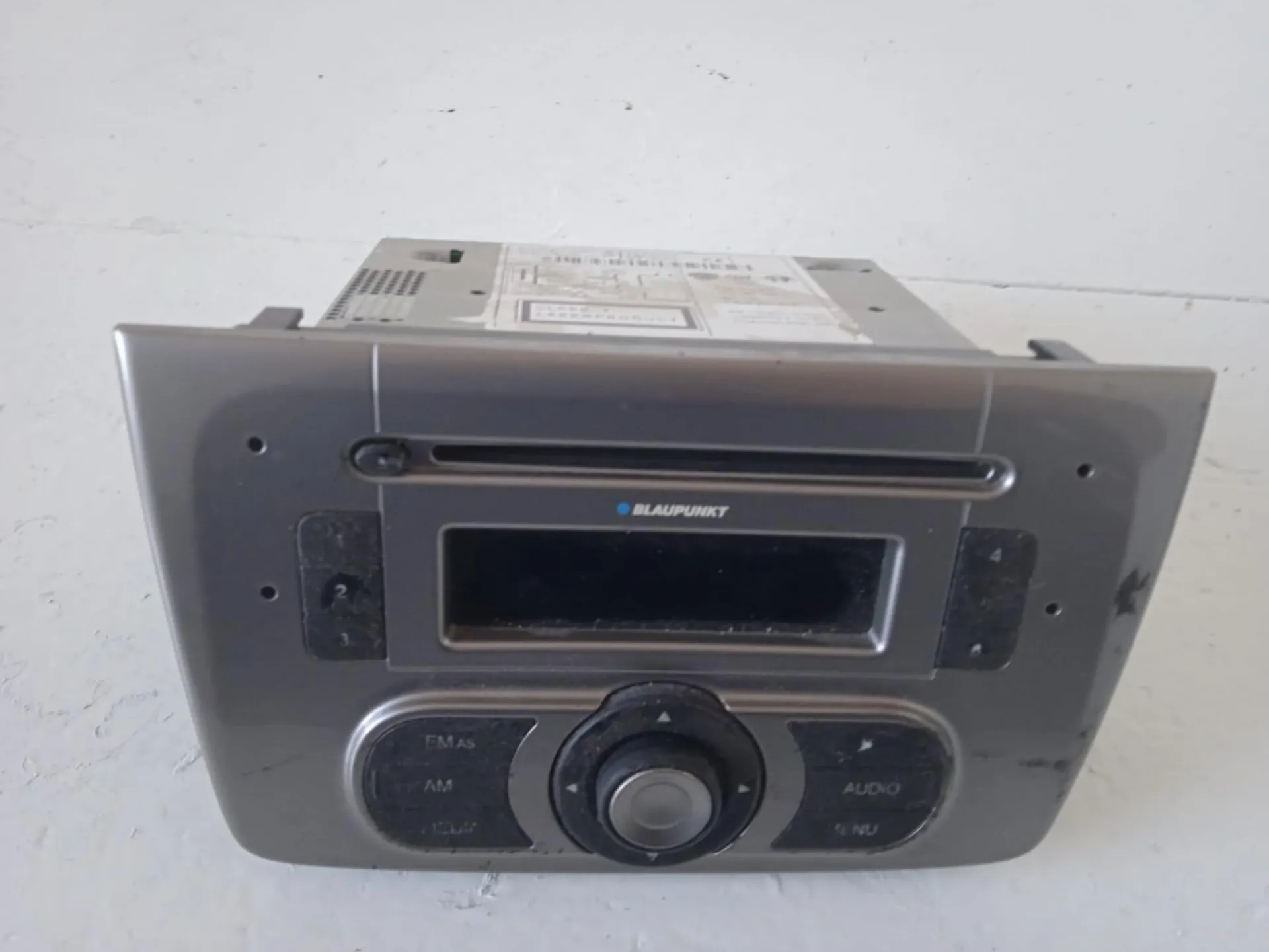 AUTORADIO ALFA ROMEO Mito Serie (955_) (08>) 1600 Diesel (2012)