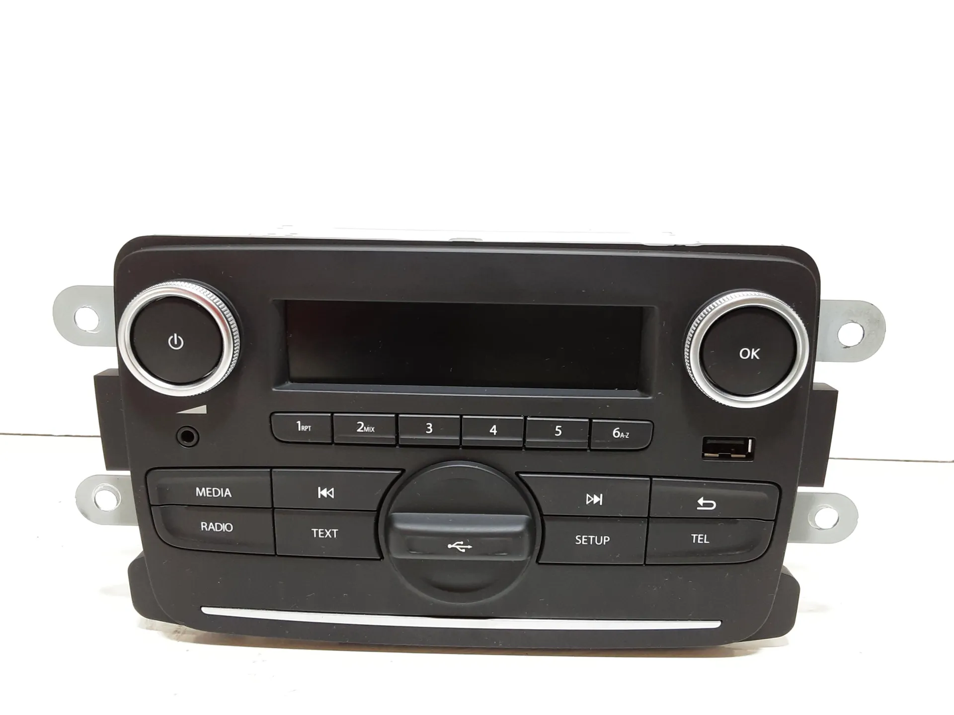 AUTORADIO con codice 281158515R da DACIA Sandero Serie II (12>20) 1000 Bifuel/Gas 74 kW / 101 CV con codice motore H4D D4/H4D 450, H4D 460 (2020)