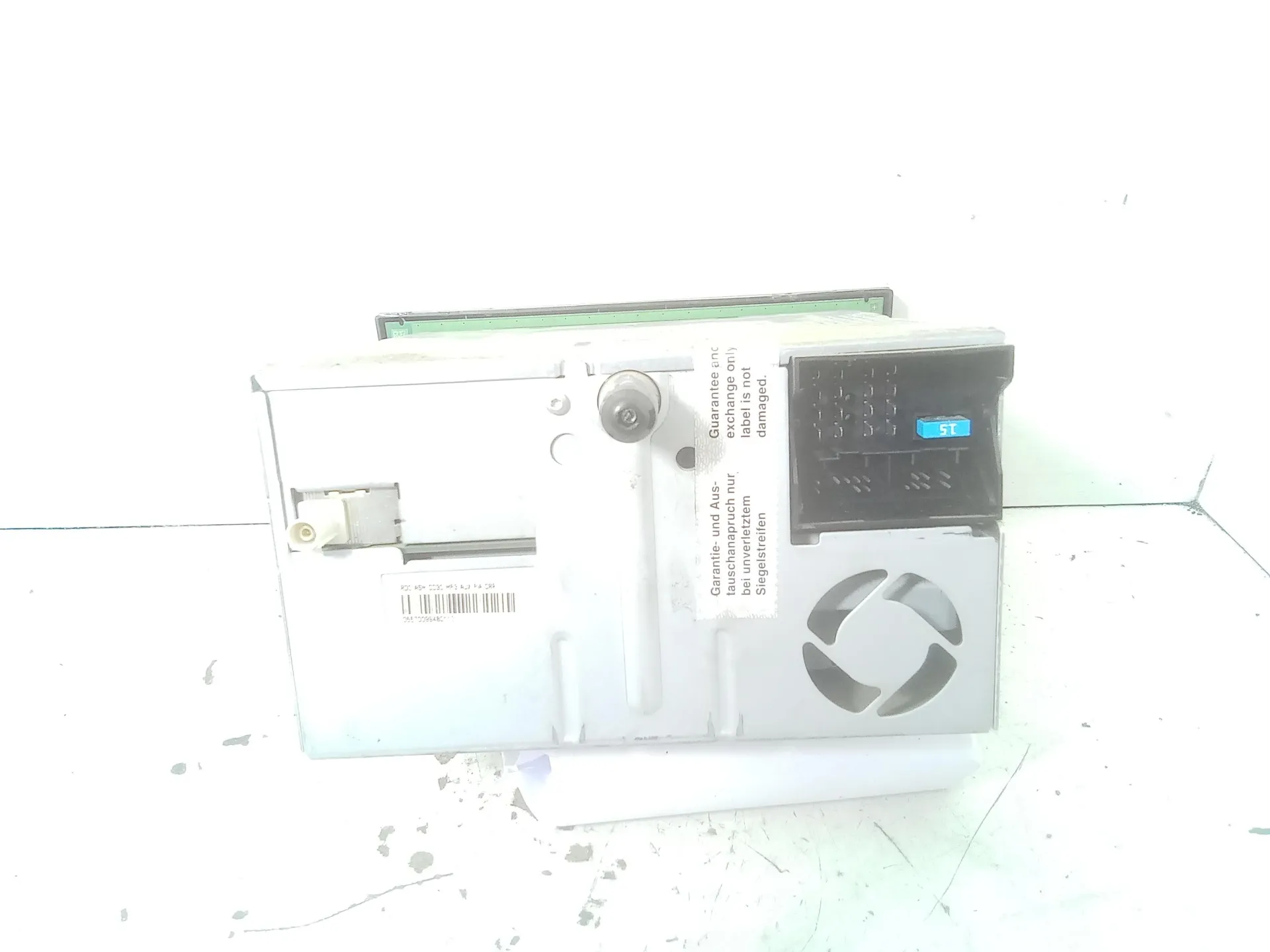 AUTORADIO con codice 13289935 da OPEL Zafira B 2Â° Serie 1600 Bifuel/Metano 110 (2011)