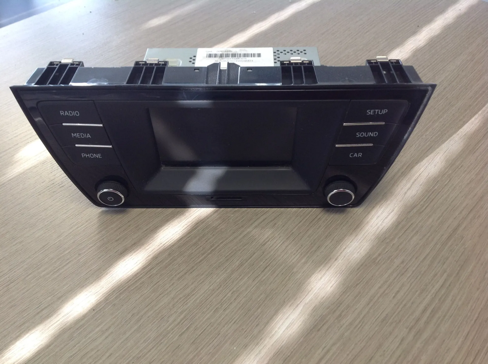 AUTORADIO con codice 6V0035871 da SKODA Fabia Berlina 3Â° Serie Diesel (2015)