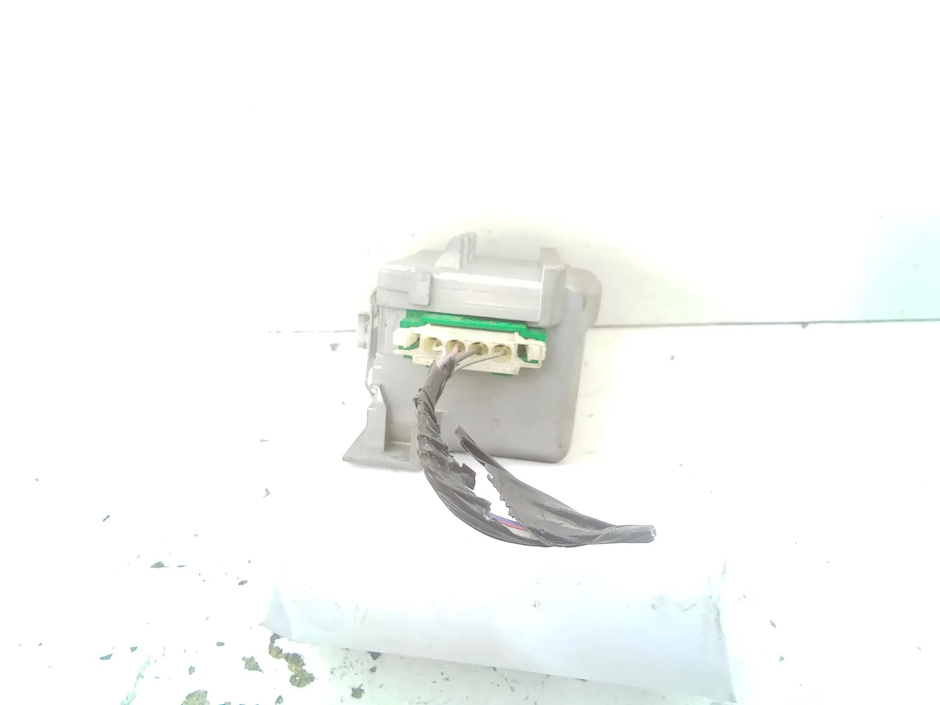 BLOCCASTERZO ELETTRICO con codice 05026132ac da DODGE Journey 1Â° Serie 2000 Diesel 103 kW / 140 CV (2008)