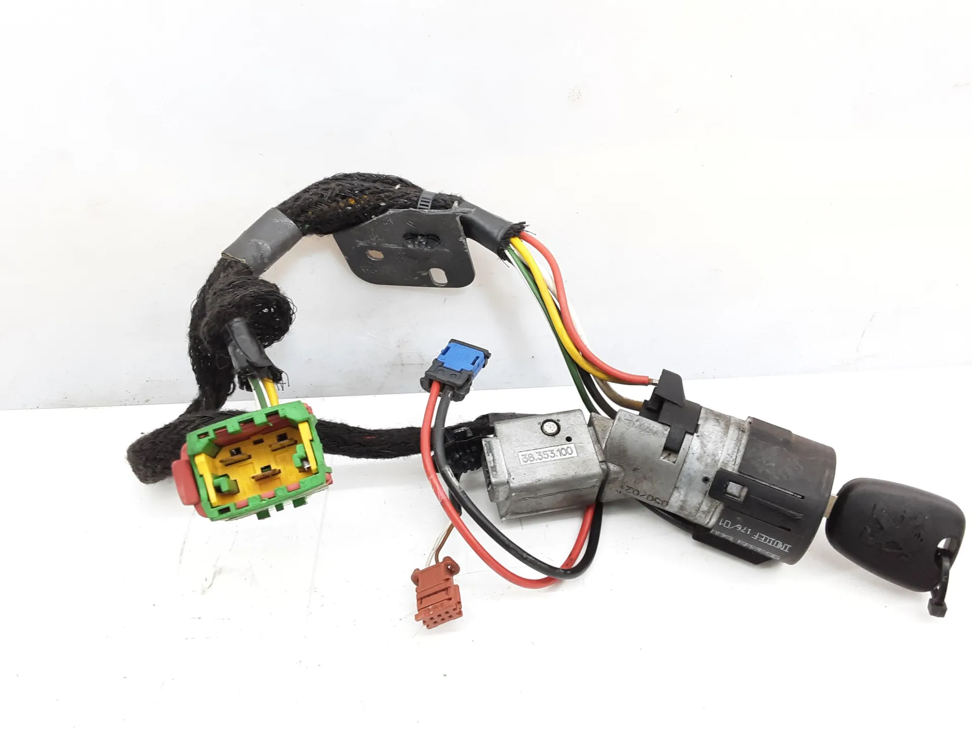 BLOCCASTERZO con codice 36353100 da PEUGEOT 307 Berlina 2° Serie Diesel