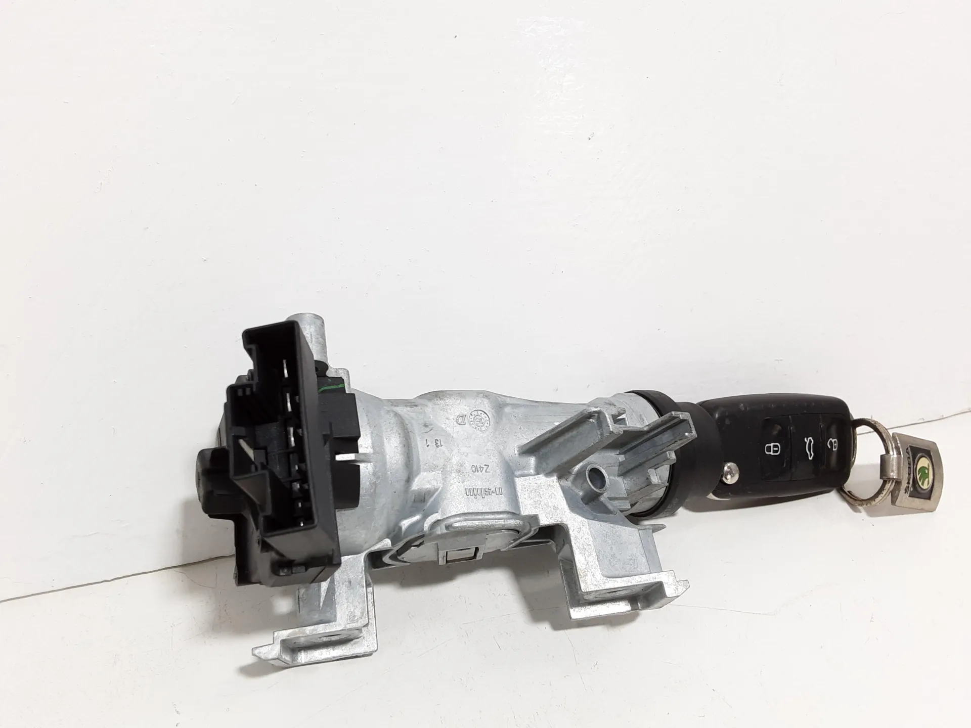 BLOCCASTERZO con codice 1K0905851 da SKODA Citigo 1° Serie 1000 Bifuel/Metano 50 kW / 68 CV con codice motore CPG/CPGA (2016)