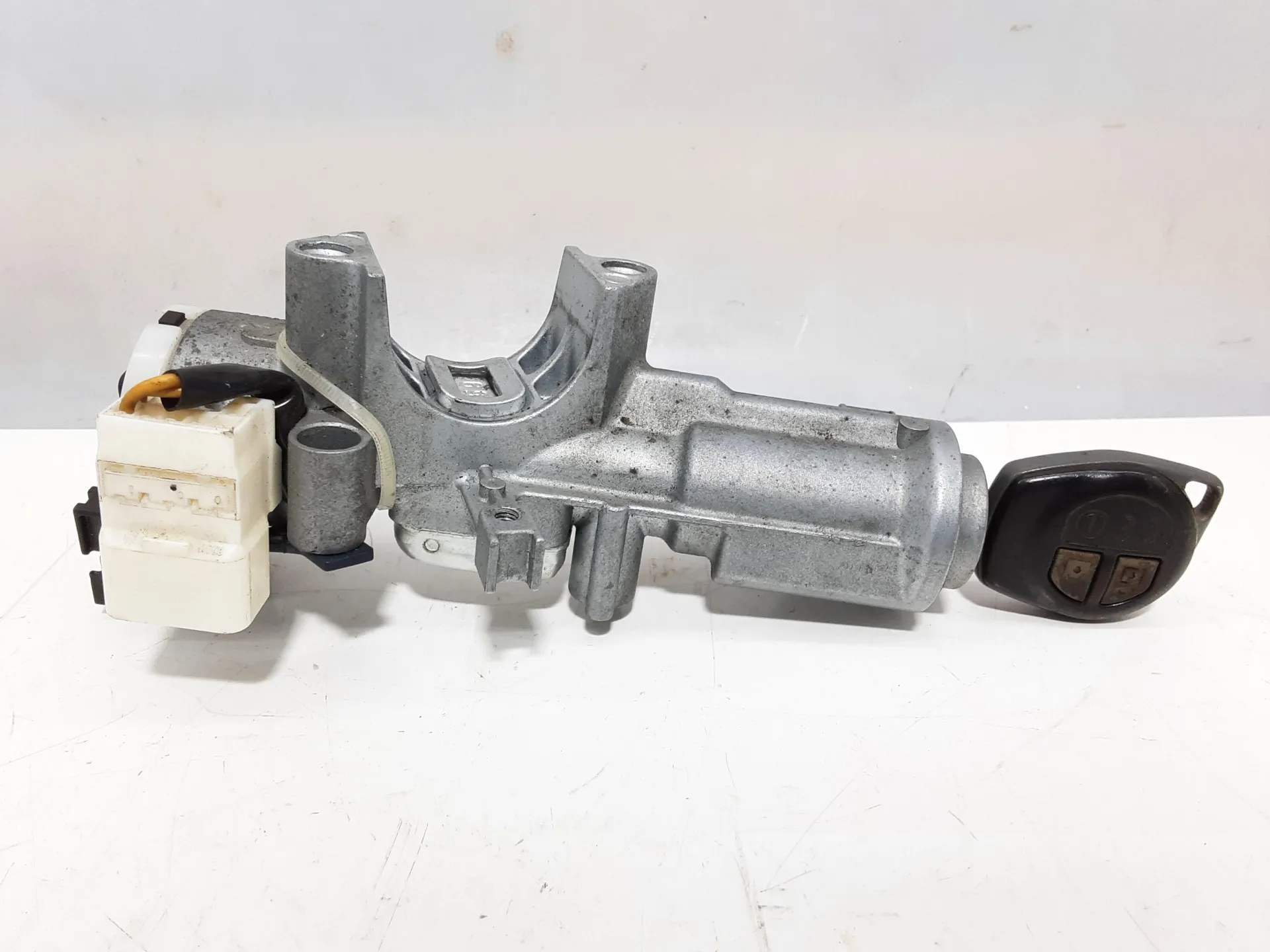 BLOCCASTERZO con codice SLS18 da SUZUKI Splash 1° Serie Benzina