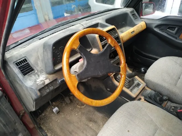 MOZZO ANTERIORE DX SUZUKI VITARA 88>99
