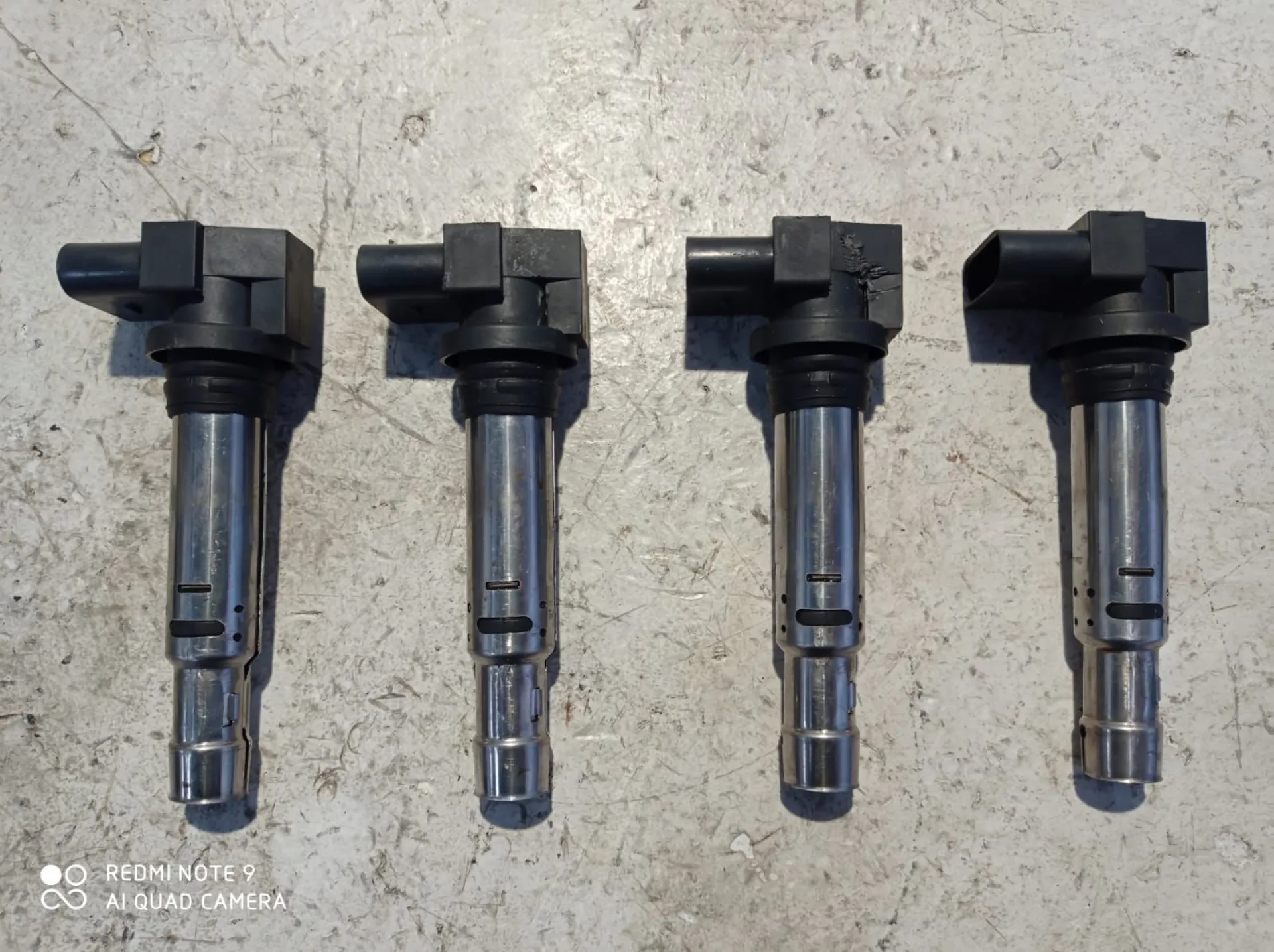BOBINE ACCENSIONE con codice 036905715E da VOLKSWAGEN Golf 5 Berlina (03>08) 1400 Benzina (2009)